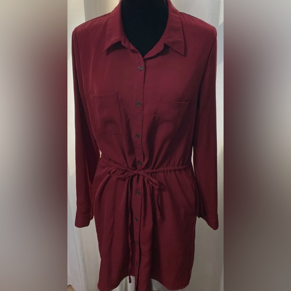 Forever 21 Essentials red button down long sleeve shirt dress
